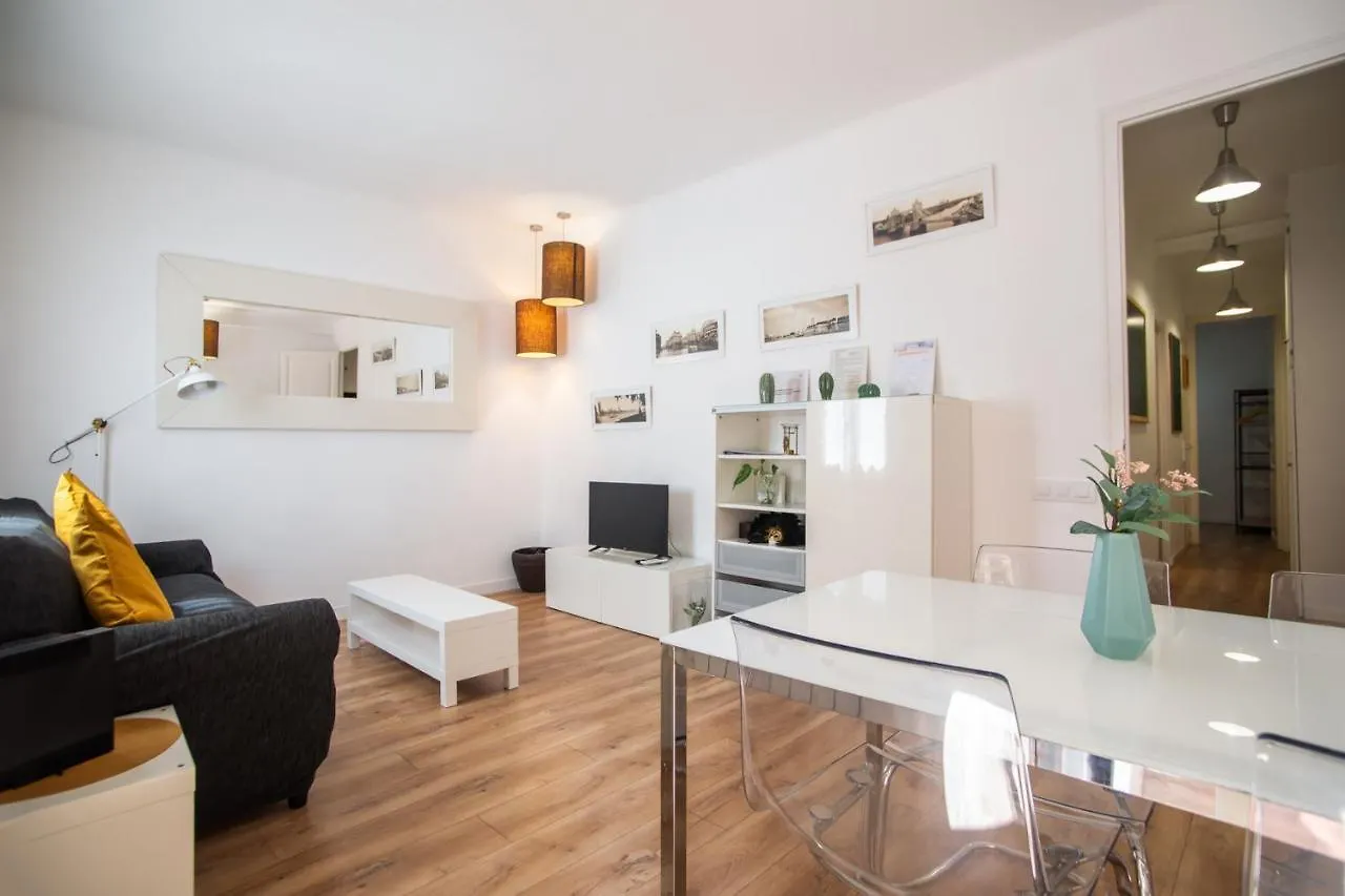 P2Vil1042 Modern & Cozy Apartment Poble Sec Barcelona 0*,